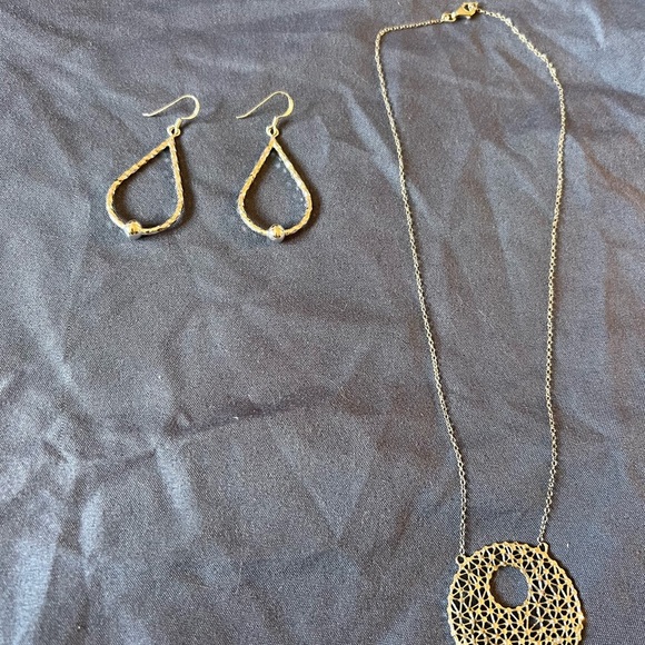 Silver Teardrop Earrings with Intricate Design - Picture 4 of 10